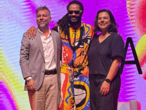 Pedro Tourinho, Secretário de Cultura e Turismo de Salvador, Evandro Fióti e Sandra Jimenez, Head of Music LATAM YouTube