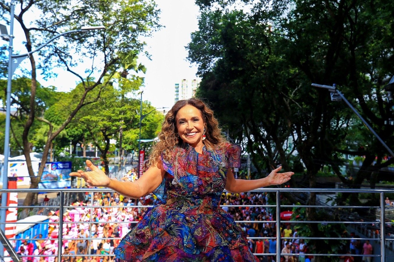 O carnaval da Bahia teve fechamento histórico no circuito Osmar, com Daniela Mercury. Fotos: Luis Antônio/GOVBA