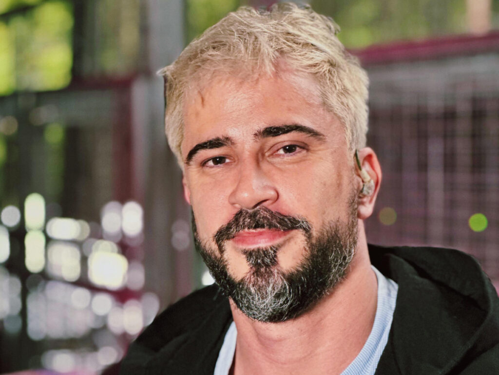 Guilherme Guedes, apresentador do Multishow (Crédito: Divulgação) Copacabana