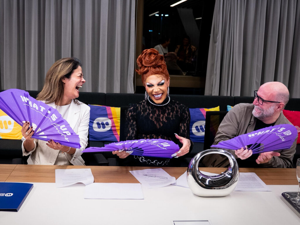 Grag Queen assina contrato inédito com a Warner Music Group no Brasil
