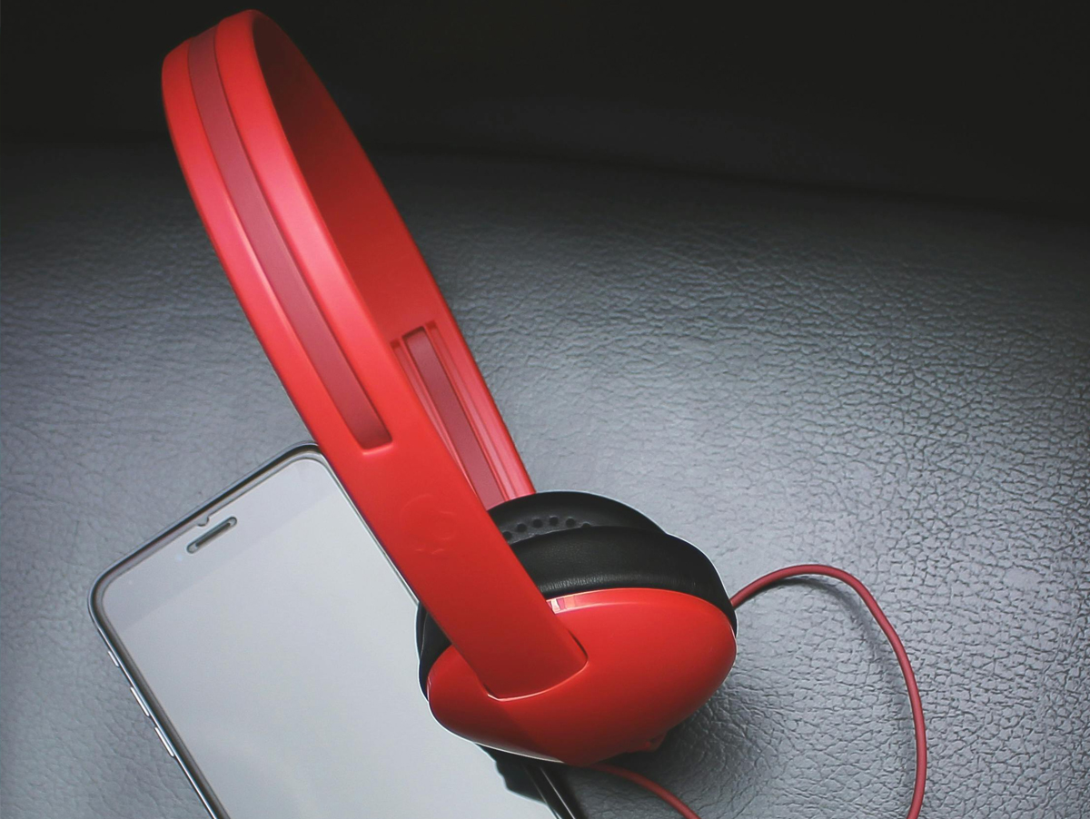 Fone de ouvido áudio