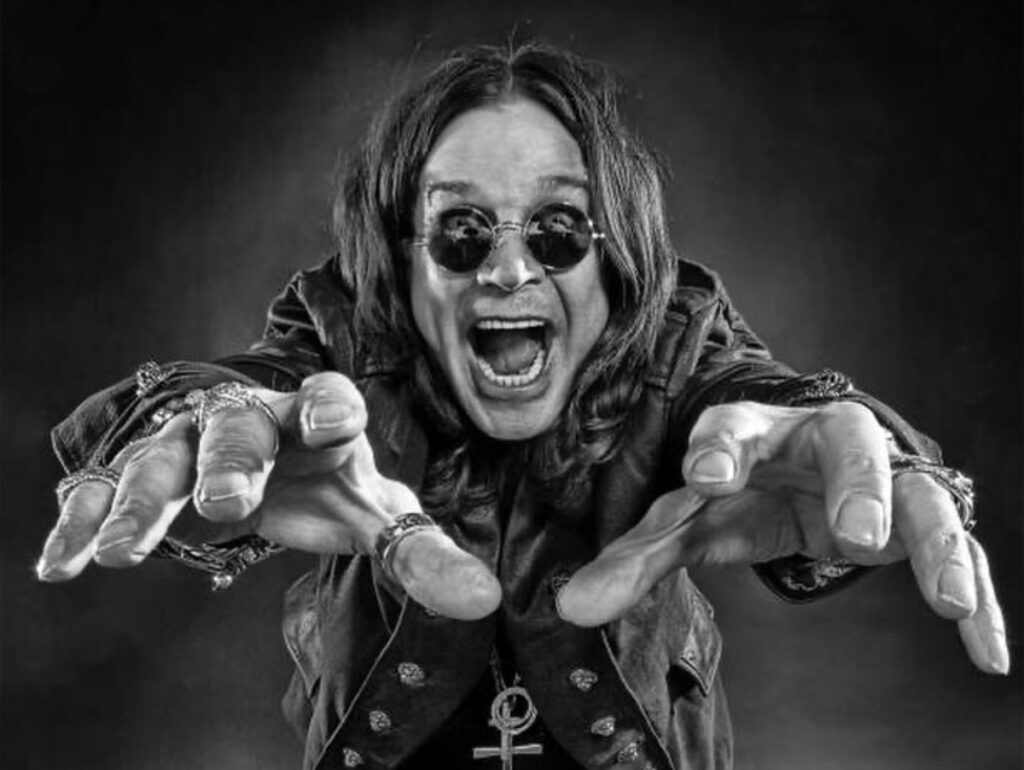 Ozzy Osbourne, conhecido pelos fãs como príncipe das trevas, sofria do Mal de Parkinson e fez o show de despedida da sua carreira no dia 5 de julho