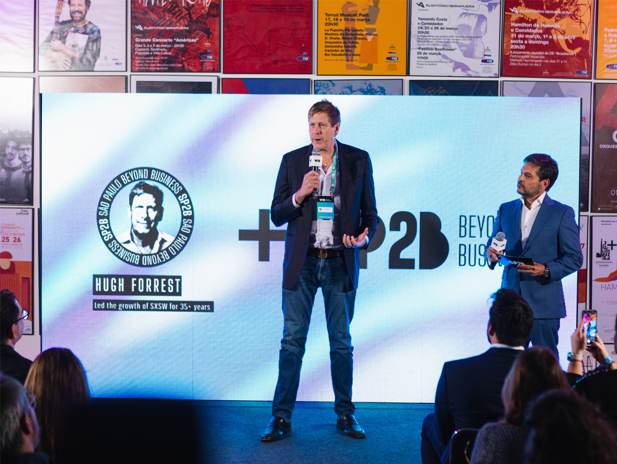 Hugh Forrest e Rafael Lazarini na apresentação da SP2B