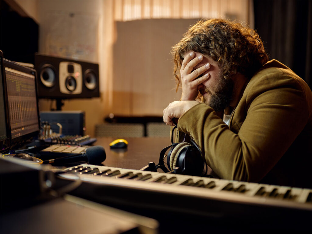 Bruna Campos reflete no seu artigo para o Mundo da Música se uma máquina é capaz de criar como um ser humano. Foto: Envato Elements