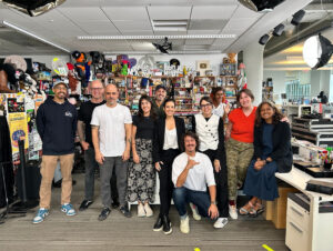 Anonymous Content Brazil, responsável pelo licenciamento e pela produção, e pelo YouTube Brasil