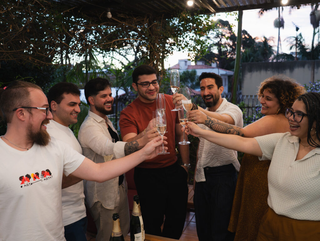 Equipes da Casa Amarela e BOA Música Brasil celebram parceria - Crédito Karu Martins