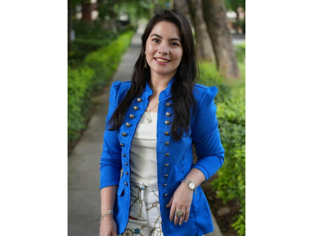 Luciana Ortega receberá prêmio como educadora pelo Latin Grammy - Crédito Simón Díaz