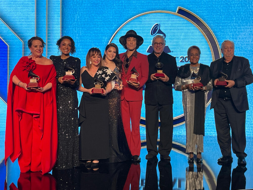 Ivan Lins, Susana Baca, Enrique Bunbury, Pandora e Olga Tañón foram homenageados pelo Latin Grammy