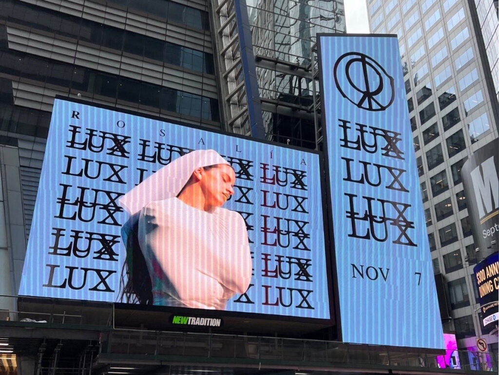LUX é divulgado na Times Square
