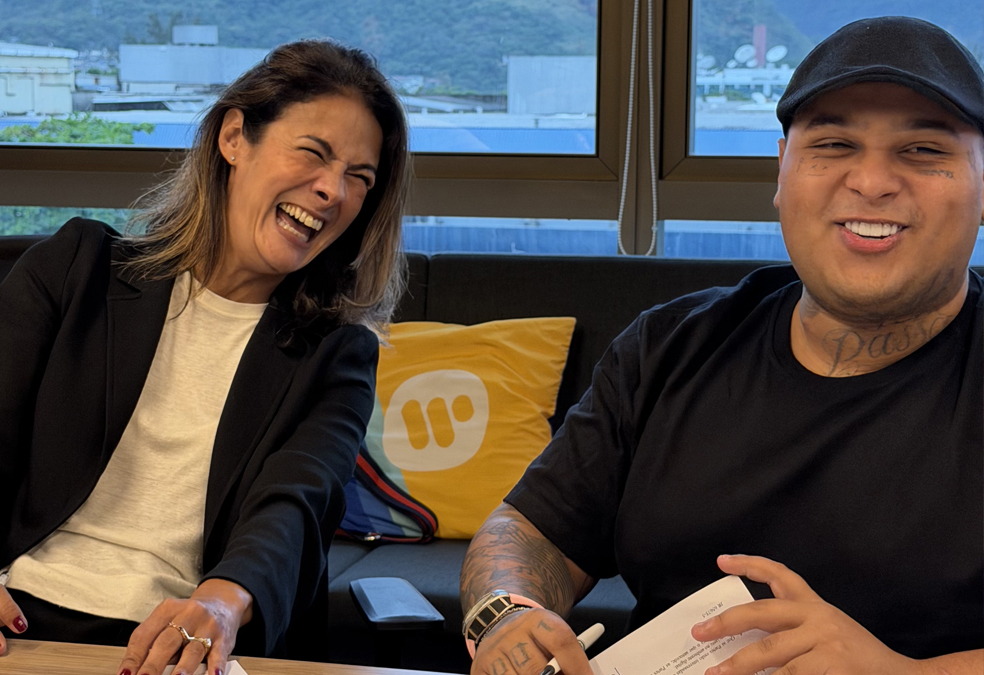 MC Ryan SP assina contrato com Leila Oliveira na Warner Music Brasil