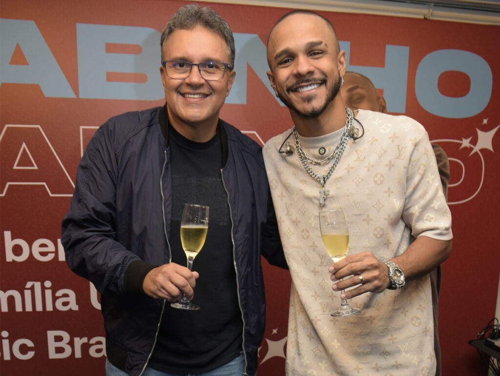 Paulo Lima, presidente da Universal Music Brasil, e Fabinho (Crédito: Camilla Maia)