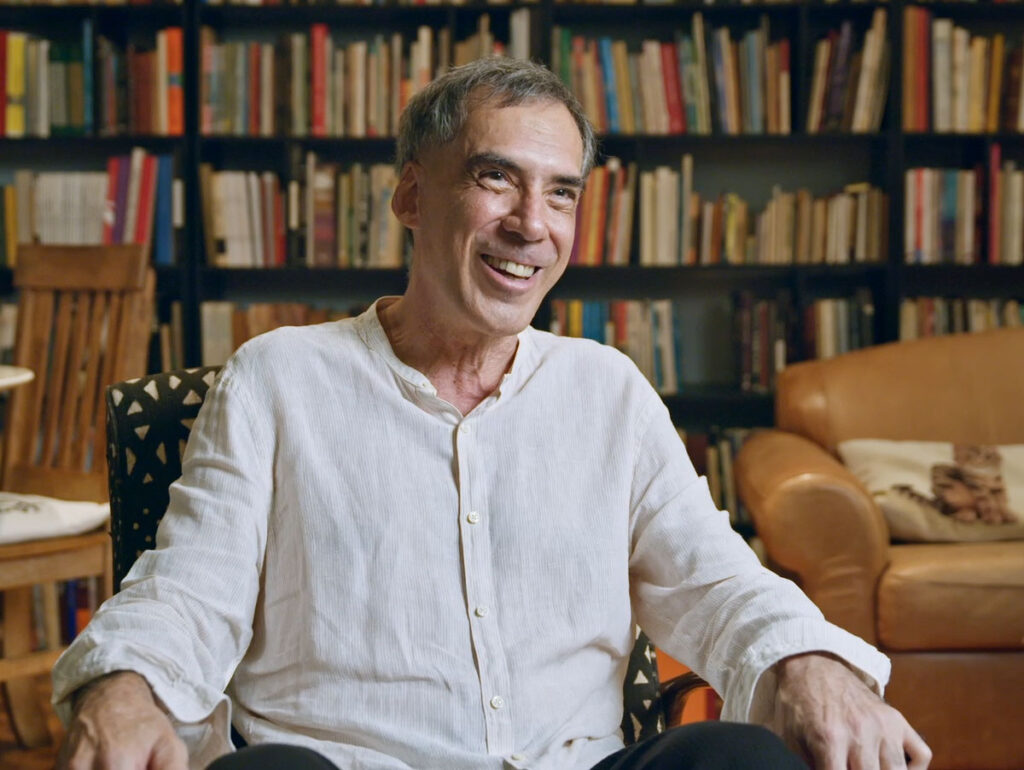 Arnaldo Antunes em série sobre Carlinhos Brown