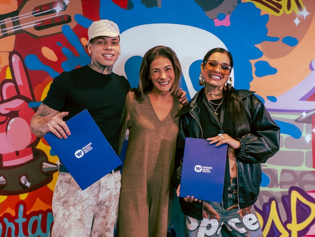 Kew e MC Mari com Leila Oliveira, Presidente da Warner Music Brasil