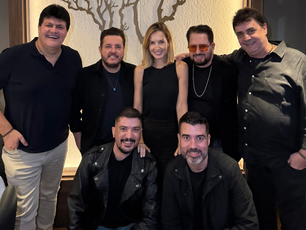 Bruno & Marrone assinam com The Orchard