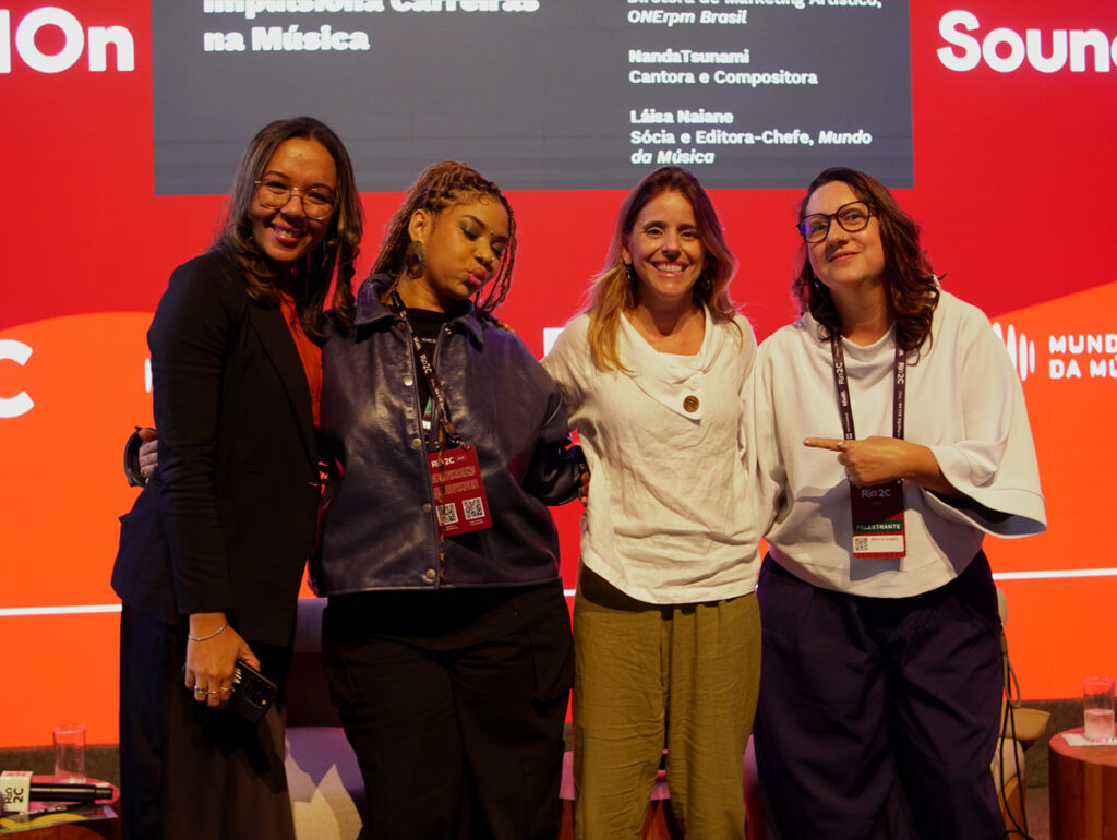 Láisa Naiane, NandaTsunami, Carolina Alzuguir e Renata Gomes