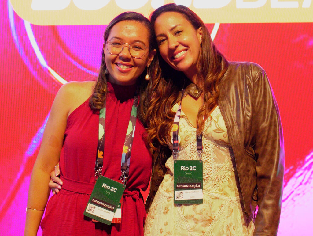 Láisa Naiane e Mila Ventura no palco Soundbeats III by Mundo da Música